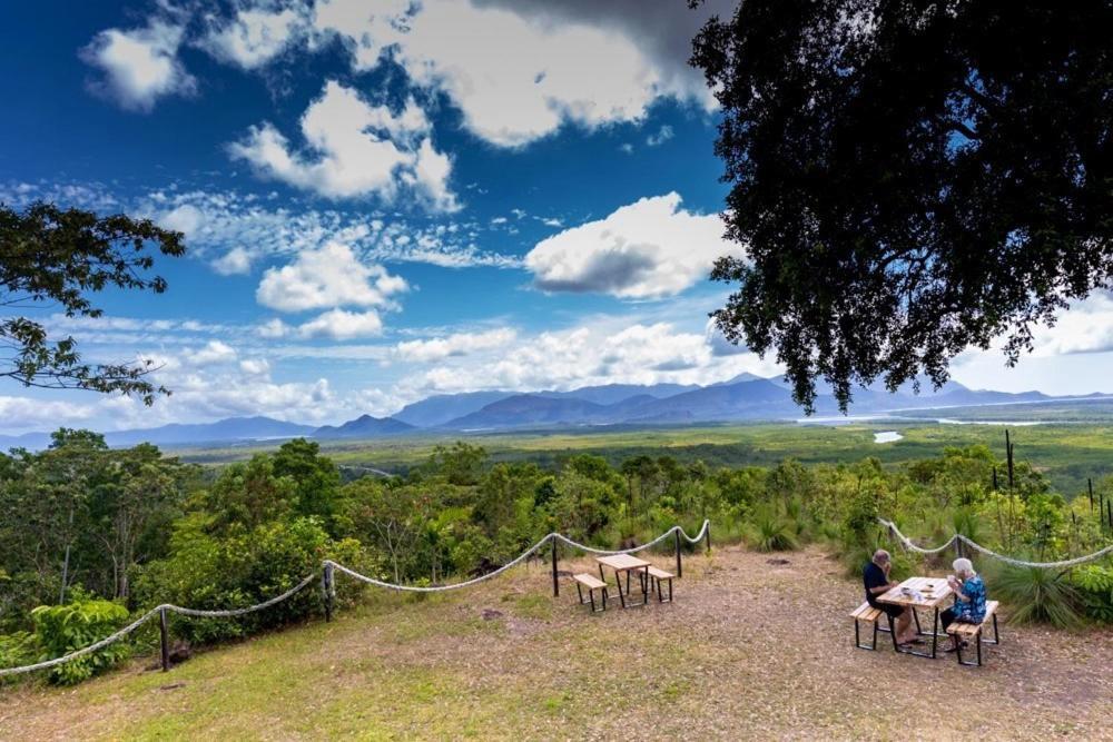 Aparthotel Vista Hinchinbrook Cardwell Exterior foto